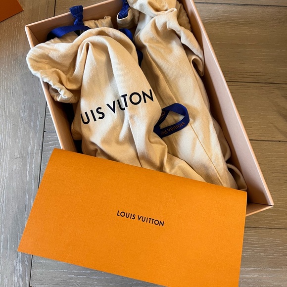 Louis Vuitton BRAND new!!!!! Starboard Espadrilles NEVER WORN!!! - Picture 10 of 10